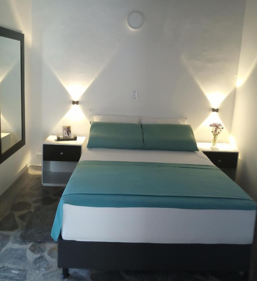 Vip Apartasuites Rosales เมเดยิน ภายนอก รูปภาพ