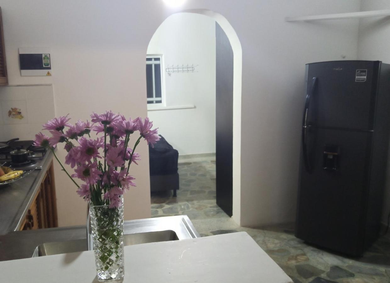 Vip Apartasuites Rosales เมเดยิน ภายนอก รูปภาพ