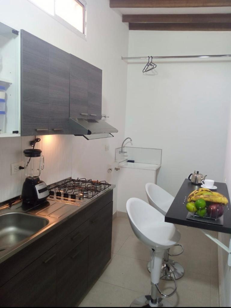 Vip Apartasuites Rosales เมเดยิน ภายนอก รูปภาพ