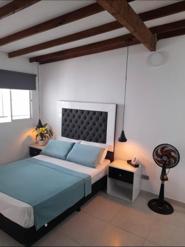 Vip Apartasuites Rosales เมเดยิน ภายนอก รูปภาพ