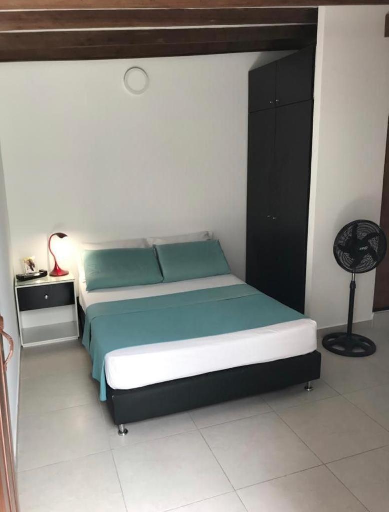 Vip Apartasuites Rosales เมเดยิน ภายนอก รูปภาพ