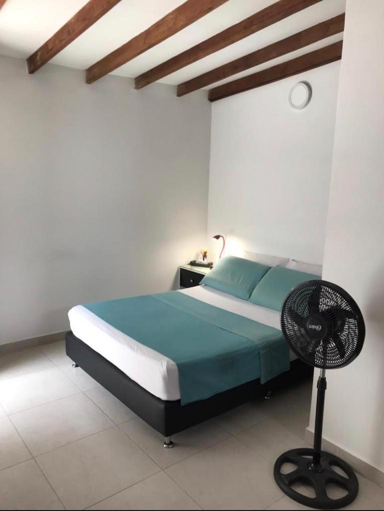 Vip Apartasuites Rosales เมเดยิน ภายนอก รูปภาพ