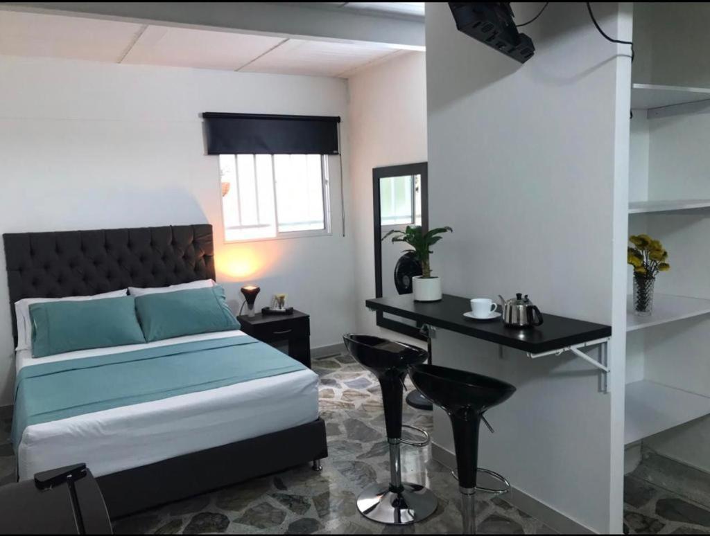 Vip Apartasuites Rosales เมเดยิน ภายนอก รูปภาพ