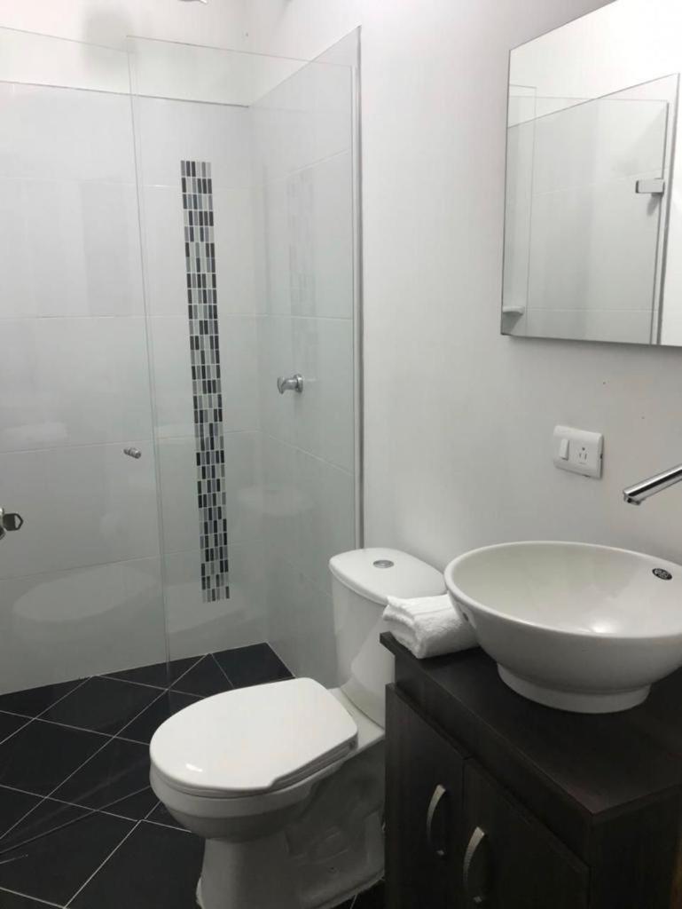 Vip Apartasuites Rosales เมเดยิน ภายนอก รูปภาพ
