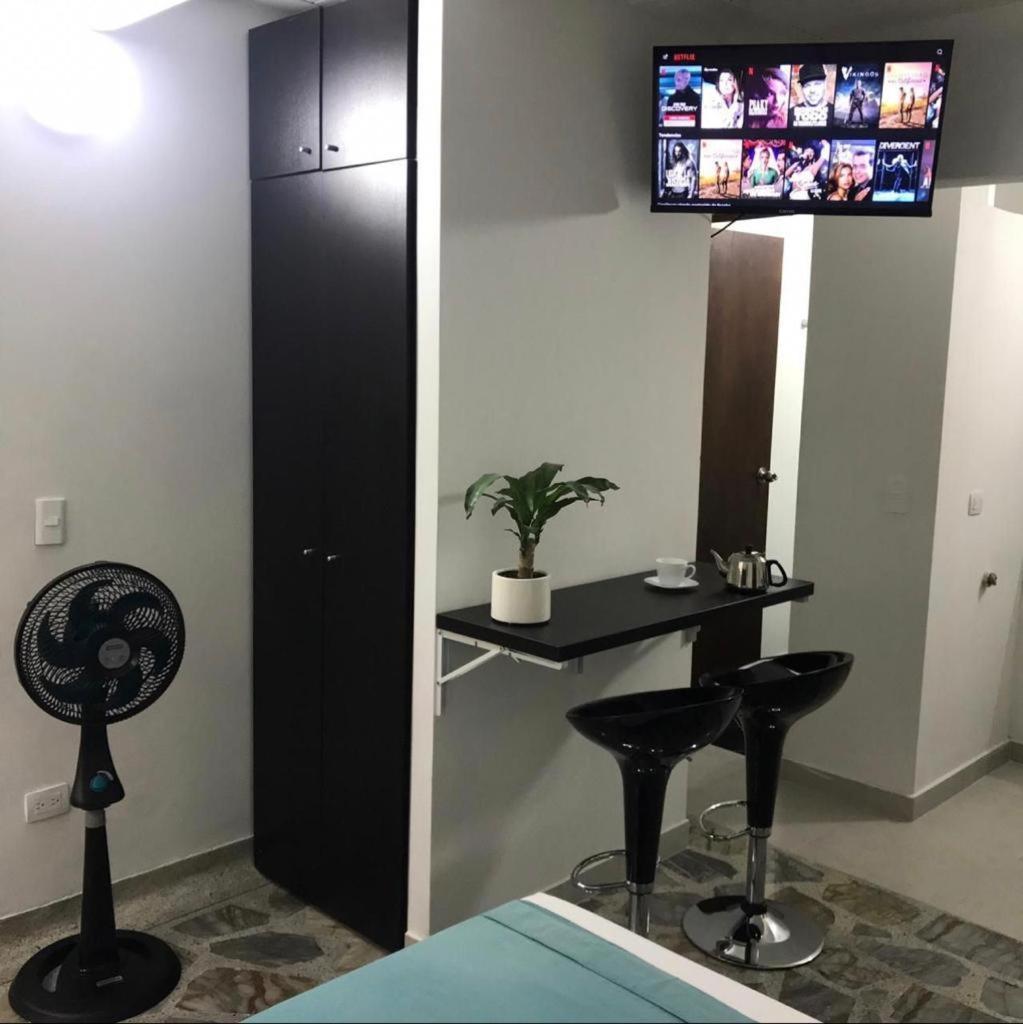 Vip Apartasuites Rosales เมเดยิน ภายนอก รูปภาพ