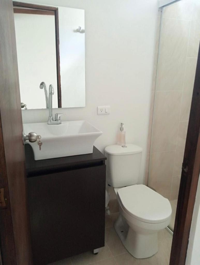 Vip Apartasuites Rosales เมเดยิน ภายนอก รูปภาพ